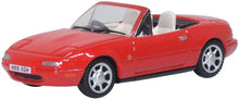 Load image into Gallery viewer, Oxford 1/76 76MAZ001 Mazda MX5 Mk1 (open) Classic Red