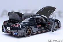 Load image into Gallery viewer, AUTOart 1/18 Nissan GT-R (R35) Nismo 2022 SE Meteor Flake Black 77504