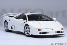 Load image into Gallery viewer, AUTOart 1/18 Lamborghini Diablo SE30 Jota Impact White 79145