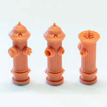 Load image into Gallery viewer, Liang Model 1/35 Fire Hydrants (3) Liang-0602