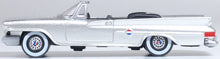Load image into Gallery viewer, Oxford 1/87 HO 87CC61007 Chrysler 300 Convertible 1961 Sheffield Silver (Open)