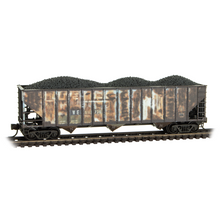 Load image into Gallery viewer, Micro-Trains MTL N Wheeling &amp; Lake Erie Weathered 2-Pack 983 105 112