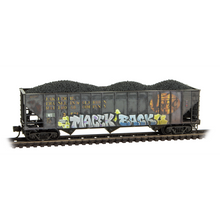Load image into Gallery viewer, Micro-Trains MTL N Wheeling &amp; Lake Erie Weathered 2-Pack 983 105 112