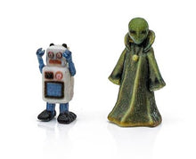 Load image into Gallery viewer, Woodland Scenics FInd Me Figures - O Scale 'Earth Visitors' A2860
