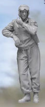 Load image into Gallery viewer, Andy's Hobby HQ 1/16 US WWII Tank Commander AHHQ-002'