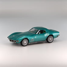 Load image into Gallery viewer, Brekina 1/87 HO 1969 Chevrolet Corvette C3 Green 19989