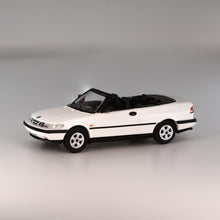 Load image into Gallery viewer, Minichamps 1/87 HO Saab 900 Turbo 16S (Aero) Cabriolet 1987 White 870170130