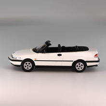 Load image into Gallery viewer, Minichamps 1/87 HO Saab 900 Turbo 16S (Aero) Cabriolet 1987 White 870170130