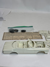 Load image into Gallery viewer, Jo-Han 1/25 Jo-Han '62 Convertible Plymouth Fury Open Box C4762