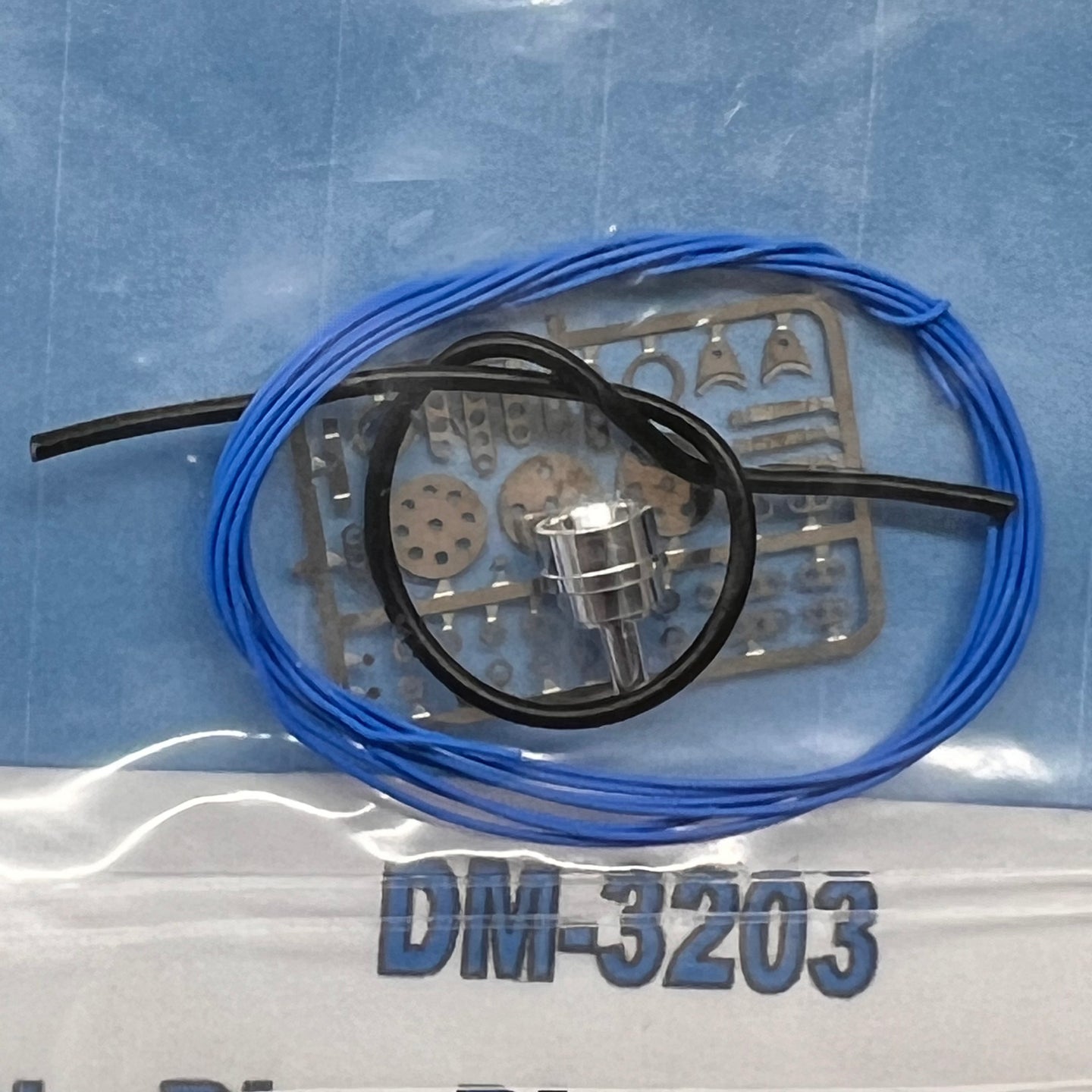 Detail Master 1/24 - 1/25 Wired Distributor Kit BLUE DM-3203