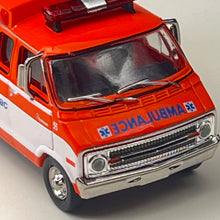 Load image into Gallery viewer, Brekina 1/87 HO 1975 Dodge B200 Ambulance Transcon 18305