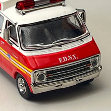 Load image into Gallery viewer, Brekina 1/87 HO 1975 Dodge B200 Ambulance FDNY 18301