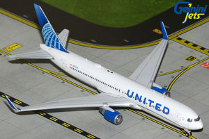 Gemini 1/400 United Airlines B767-300ER N670UA GJUAL2227