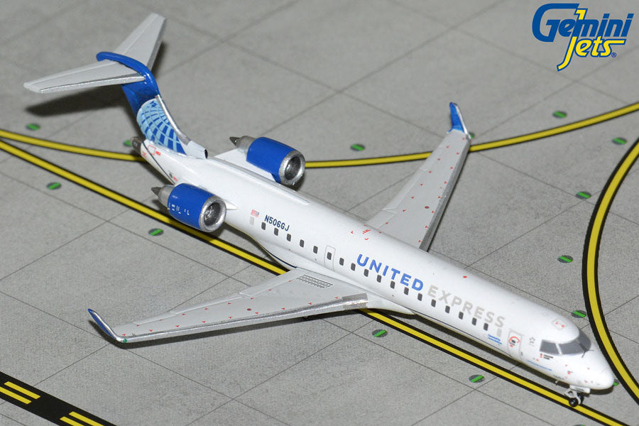 Gemini 1/400 United Express CRJ550 N506GJ GJUAL2341 – Burbank's