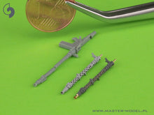 Load image into Gallery viewer, Master 1/35 German MG-34 (7.92mm) Barrels w/ Drilled Cooling Jacket  (2) GM-35-049'