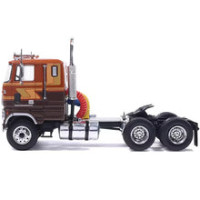 Load image into Gallery viewer, IXO 1/64 Ford CL 9000 1976 2-Tone Brown 64TR009
