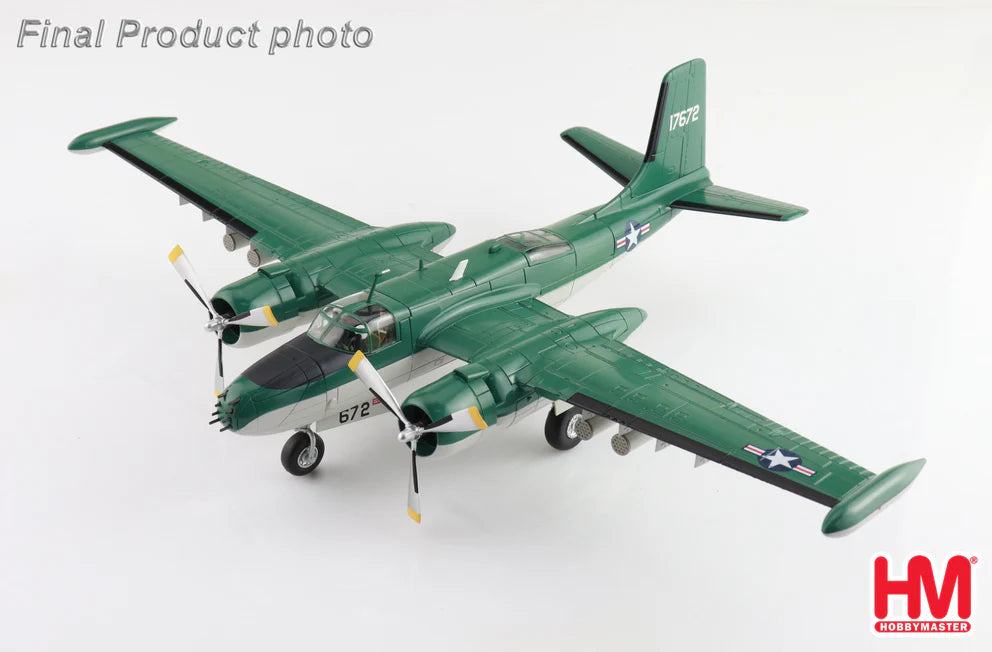 HobbyMaster 1/72 B-26K Counter Invader 64-17672 USAF 1960s HA3229