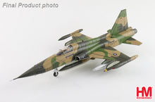 Load image into Gallery viewer, HobbyMaster 1/72 US F-5C Skoshi Tiger 64-13332, 10th Fighter Sqn., USAF Bien Hoa AFB, 1965 HA33003 COMING SOON