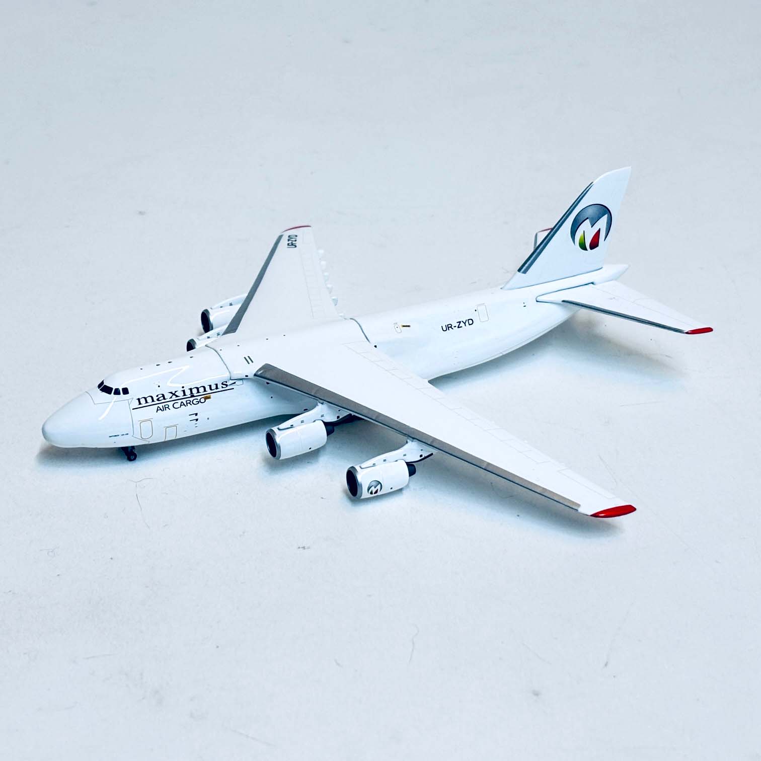 Gemini 1/400 Maximus Air Cargo Antonov 124-100 GJMXU885C