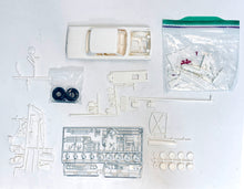 Load image into Gallery viewer, AMT 1/24 Pontiac Tempest Hardtop 1962 3in1 Customizing Kit VINTAGE K-6022C OPEN BOX