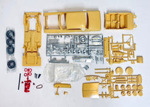 Load image into Gallery viewer, Jo-Han 1/25 1963 Plymouth Fury Customizing Car Kit 3 Ways  VINTAGE RARE 2263C