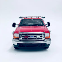 Load image into Gallery viewer, SSB Resins 1/24 2006-2018 LA County Fire Paramedic Squad Resin Model Kit KIT04R