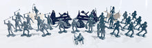 Load image into Gallery viewer, Marx 1/32 Medieval Soldiers and Catapults (26) 1965 MX083**