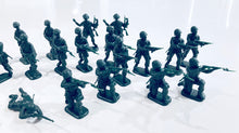Load image into Gallery viewer, ESCI 1/35 US WWII Infantry (24) Dark Green VHTF ESCI002**