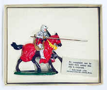 Load image into Gallery viewer, Britains LTD 1/32 Knights of Agincourt Mounted Knight w/ Lance Lead Figure No1661 C