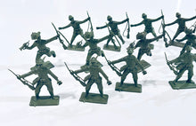 Load image into Gallery viewer, Dulcop 1/32 Italian Infantry (20) DP001