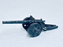 Load image into Gallery viewer, Britains Cannon Patent 34218/30 Green 8&quot; Made in England Cap Toy