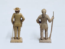 Load image into Gallery viewer, Marx 1/32 Plastic Davy Crockett and General Custer Figures (2) MX101