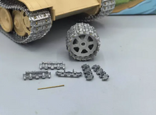 Load image into Gallery viewer, San Xin Model 1/35 German Panther Early Metal Track Links with Brass Pins SX35031