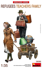 Load image into Gallery viewer, Miniart 1/35 Refugees Teacher's Famiy 1930-40s 38086