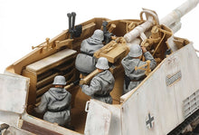 Load image into Gallery viewer, Tamiya 1/35 German SdKfz.164 Nashorn 8.8cm Pak43/1 35335