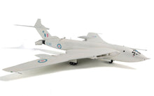Load image into Gallery viewer, Airfix 1/72 British Victor B.Mk.2(BS) Bomber A12008