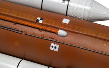 Load image into Gallery viewer, Airfix GIft Set 1/144 NASA SLS Artemis-1 Rocket Gift Set A50202'