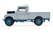 Load image into Gallery viewer, Airfix Starter Set 1/43 Land Rover Series 1 Pick-Up A55012