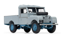 Load image into Gallery viewer, Airfix Starter Set 1/43 Land Rover Series 1 Pick-Up A55012