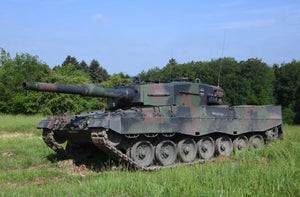 Academy 1/72 German Army Leopard 2A4 13428