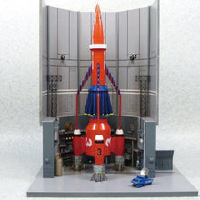 Load image into Gallery viewer, Aoshima Thunderbirds 1/350 Thunderbird 3 and Launch Bay 06386'