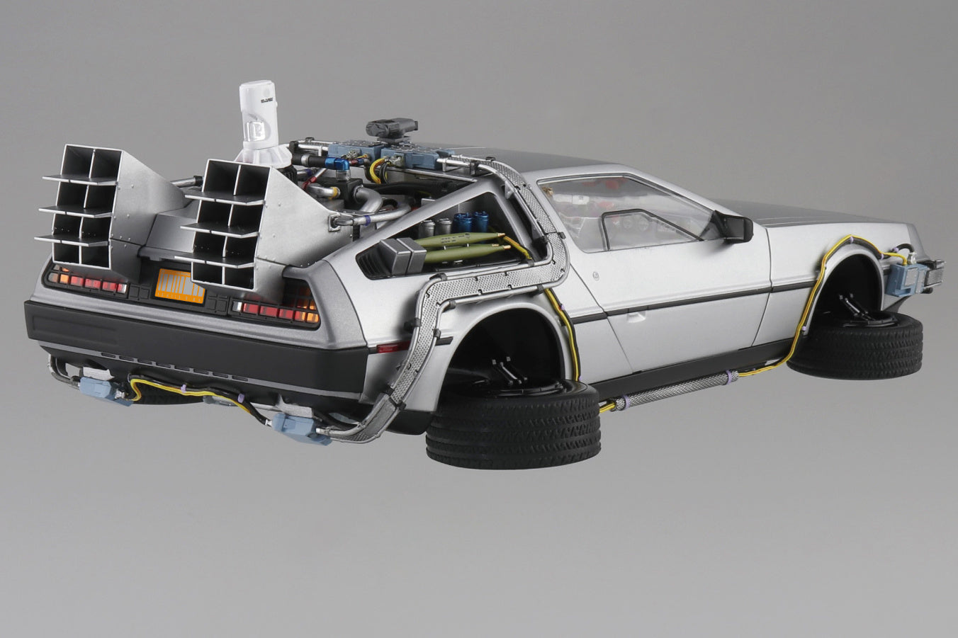 Aoshima 1/24 Back to the Future Part II The Time Machine 