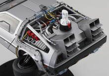 Load image into Gallery viewer, Aoshima 1/24 Back to the Future Part II The Time Machine "Delorean" 06437
