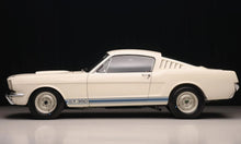 Load image into Gallery viewer, ACME 1/18 Ford Shelby GT350 &quot;Snake On a Plane&quot; 1965 A1801876