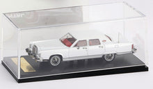 Load image into Gallery viewer, Sun Star 1/64 1979 Lincoln Continental Town Car White SS-60005