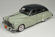 Load image into Gallery viewer, Goldvarg 1/43 GC-083 B 1948 Pontiac Silver Streak 4 Door Oyster &amp; Belgian Grey