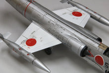 Load image into Gallery viewer, FineMolds 1/72 Japanese F-104J Jet Fighter FF07