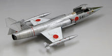 Load image into Gallery viewer, FineMolds 1/72 Japanese F-104J Jet Fighter FF07