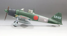 Load image into Gallery viewer, FineMolds 1/72 Japanese Mitsubishi A6M5a Carrier Fighter Zero Model 52 Early  FR01