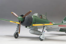 Load image into Gallery viewer, FineMolds 1/72 Japanese Mitsubishi A6M5a Carrier Fighter Zero Model 52 Early  FR01